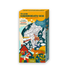 Die Kinderkreativ-Box enthält auf der Verpackung ein Ausmalbild von Norwegen und Schweden, Buntstifte. Abstrakte Bilder von einem Haus Fuchs, Pferd und Pflanzen sind auch dargestellt.